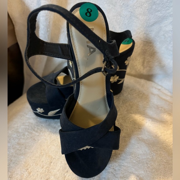 NAVY BLUE SUEDE EMBROIDERED PLATFORM SHOES W TIE BUCKLE 3”PLATFORMS N 5” HEELS - Picture 15 of 16